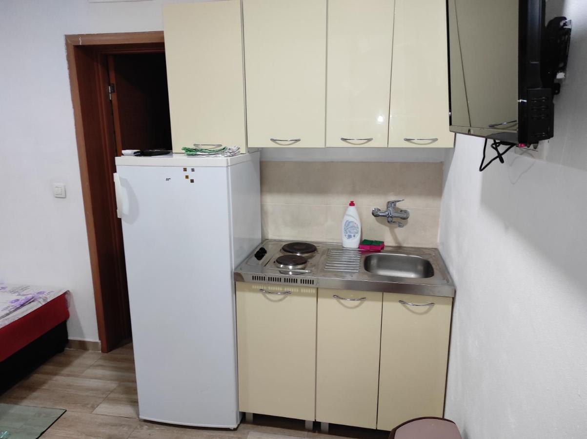 סוטומורה Apartment Perutovic מראה חיצוני תמונה