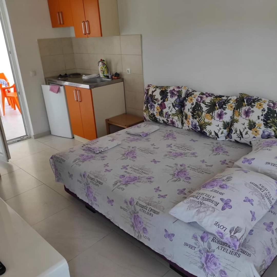 סוטומורה Apartment Perutovic מראה חיצוני תמונה