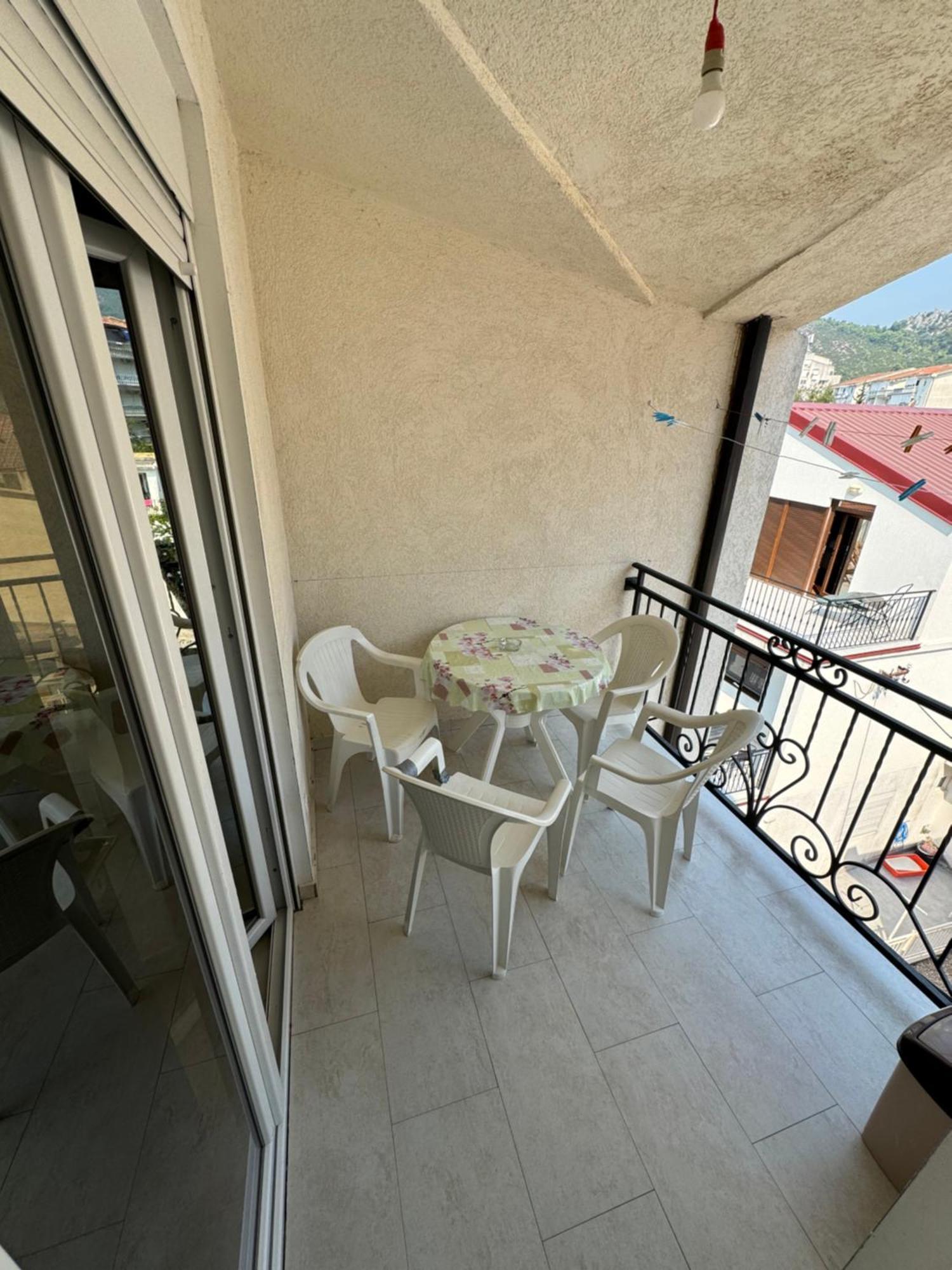 סוטומורה Apartment Perutovic מראה חיצוני תמונה