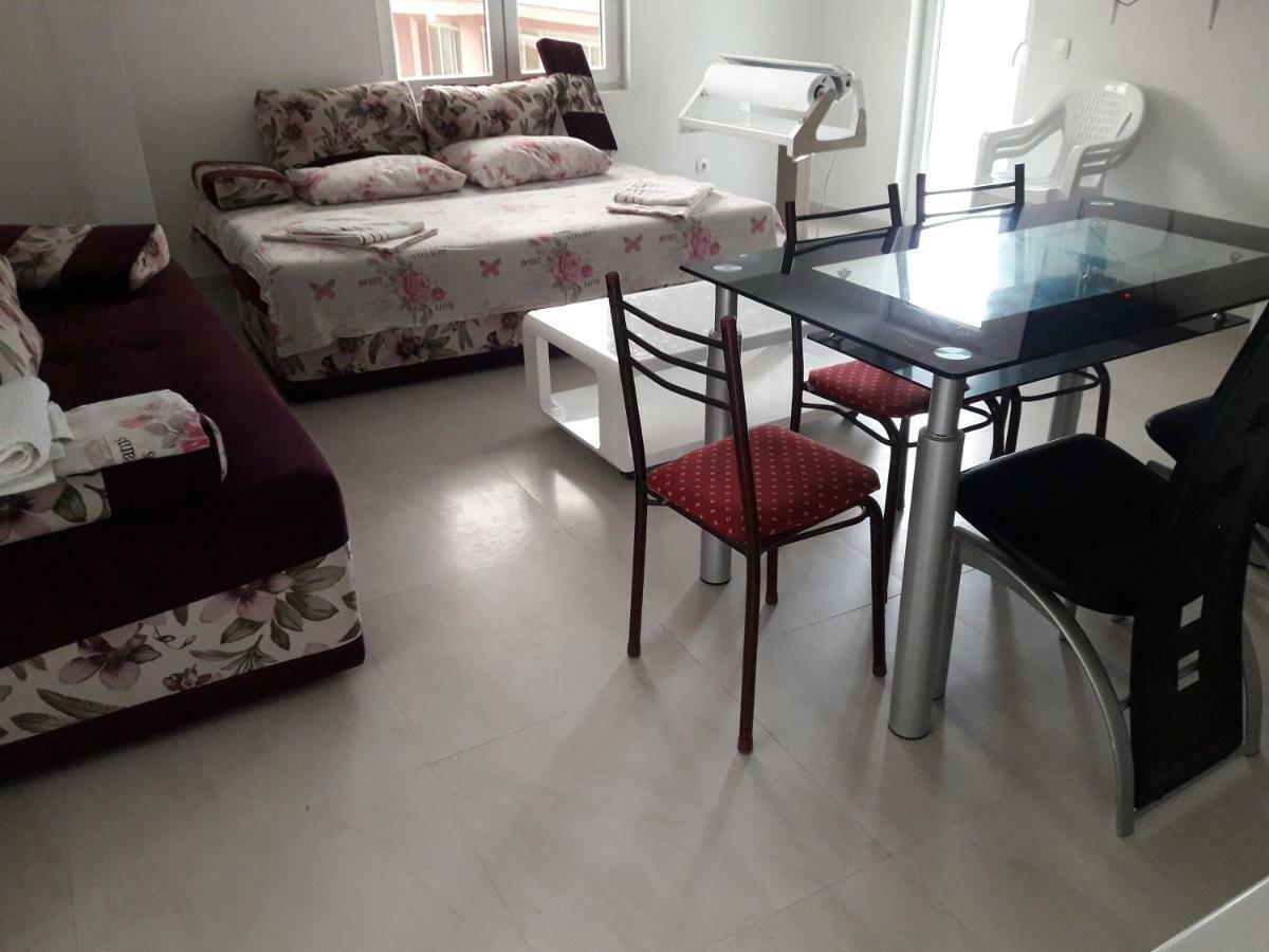 סוטומורה Apartment Perutovic מראה חיצוני תמונה