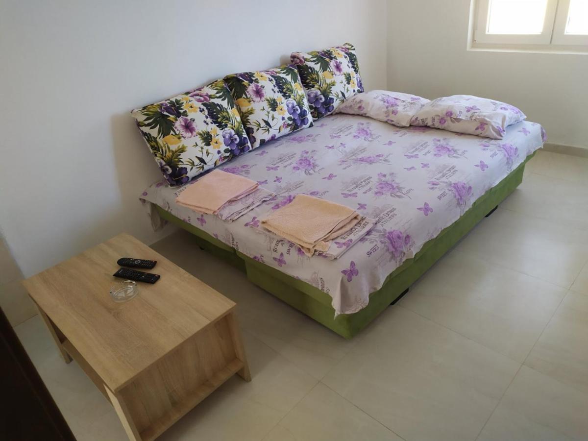 סוטומורה Apartment Perutovic מראה חיצוני תמונה