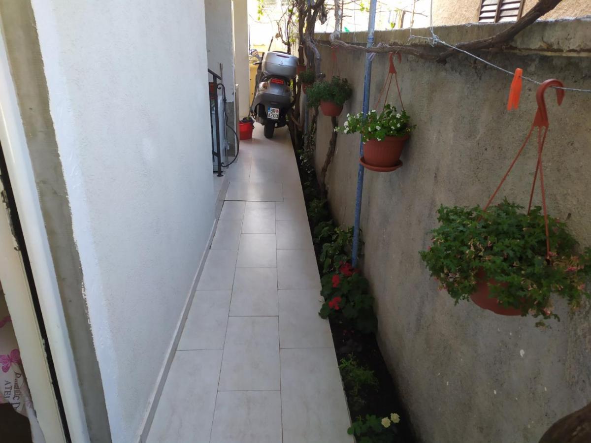 סוטומורה Apartment Perutovic מראה חיצוני תמונה