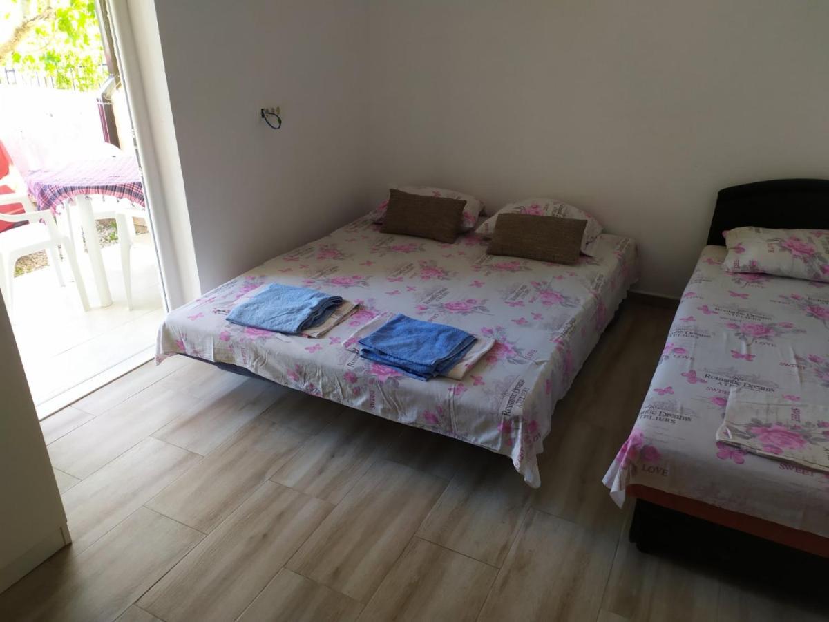 סוטומורה Apartment Perutovic מראה חיצוני תמונה